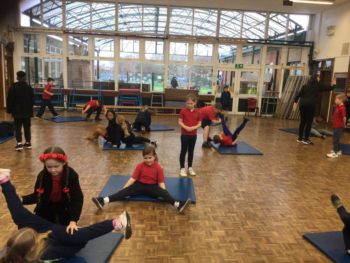 MsParkinsonSTM's tweet image. Perfecting our teddy bear rolls #STMPE