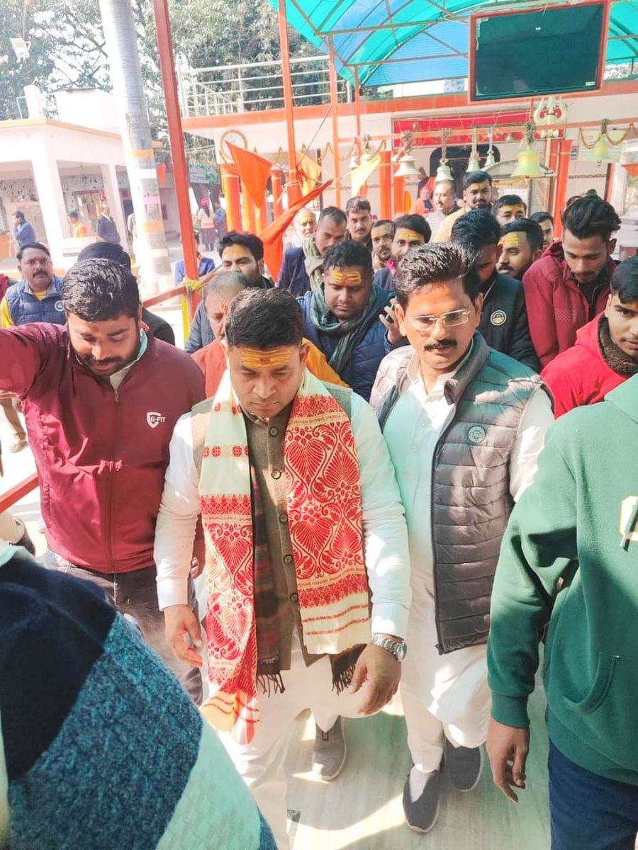 MrYaduvansh's tweet photo. आज आजमगढ़ के प्रसिद्ध मंदिर श्री भवरनाथ धाम में पूजा अर्चना करने का सौभाग्य प्राप्त हुआ। https://t.co/M3AHL9V1um