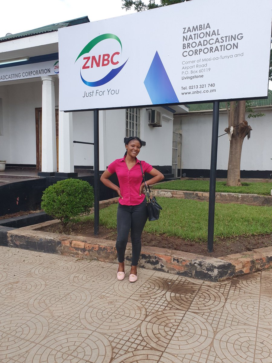 Annisha_Johnz's tweet photo. Are you from within Livingstone or anywhere in Zambia and have or know of some story that you think needs the media's attention?? Inbox me and will be glad to have it aired 🙏🙏❤️.
 Kindly retweet to reach the mass
#Yourfavouritejournalist https://t.co/9AAqeL7xes