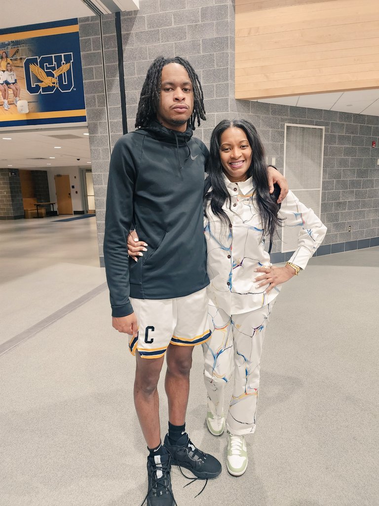 FashionBattleCo's tweet photo. @Showemleek Happy 22nd Birthday Son! I love you, and I PRAY that you receive every BLESSING that your heart desires! ~MOM https://t.co/NAzIB6OnKr