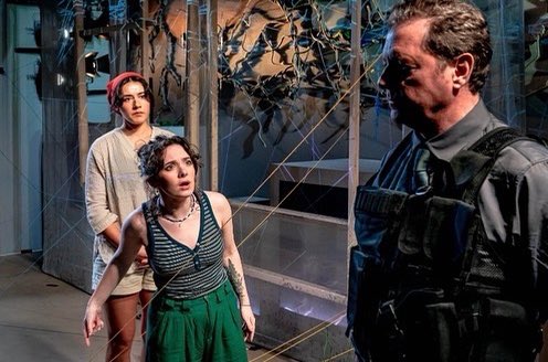 freeYOURstyleCo's tweet image. PRESS NIGHT for ‘IN THE NET’ at @jermynstreettheatre 🎭
With #MovementDirection from #FYSCOs @NadiaSohawon 
Prod-WoLab
Writer-Misha Levkov
Director-Vicky moran
Set/Costume-Ingrid Hu
Lighting -Jonathan Chan
Sound-Matt Eaton
Projection-Dan Denton
Dramaturg-Frey kwa hawking