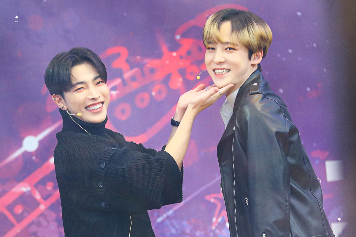 h8hong's tweet photo. hongjoong holding yunho's cheeks throughout the year 🐿️♡🐶

2021                                            2023 https://t.co/HBa3LOohud