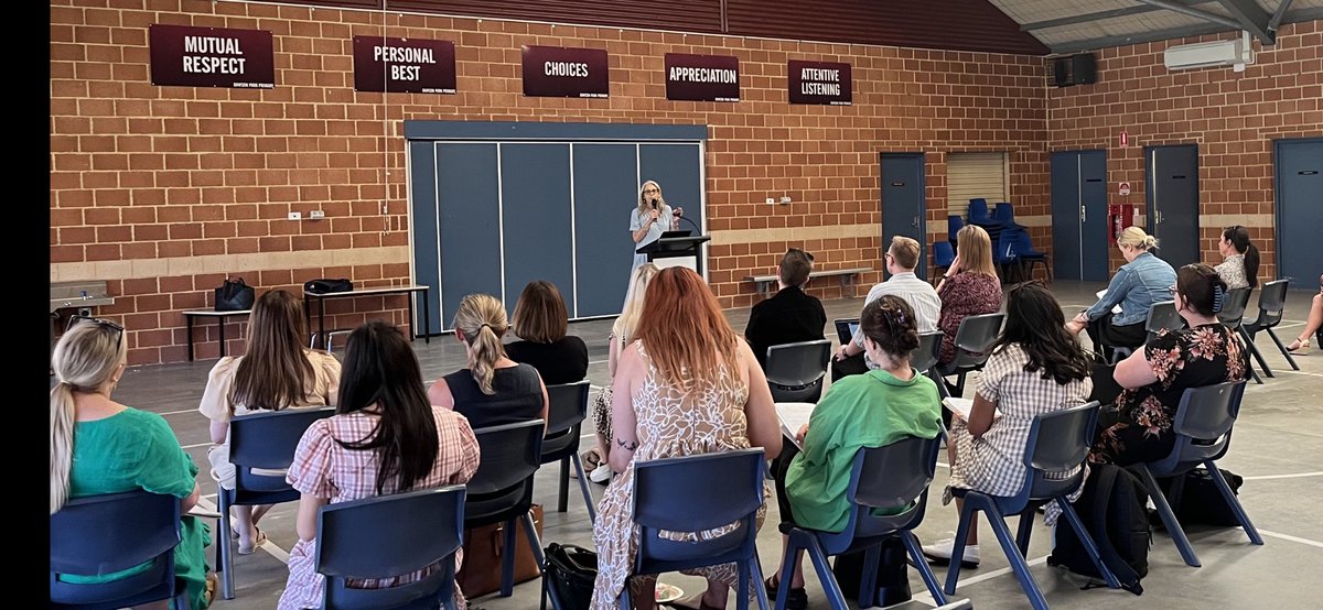 Tamara_Boyer's tweet photo. Day 2 of the EDvance Teaching Intensives saw participants observing lessons from expert teachers before practicing high impact instruction and receiving feedback &amp; coaching. PL presented by @DrLSHammond @ollie_lovell &amp; Jared &amp; Jordan @ShapingmindsAus was a perfect end to the day! https://t.co/IXUtKLqUY6