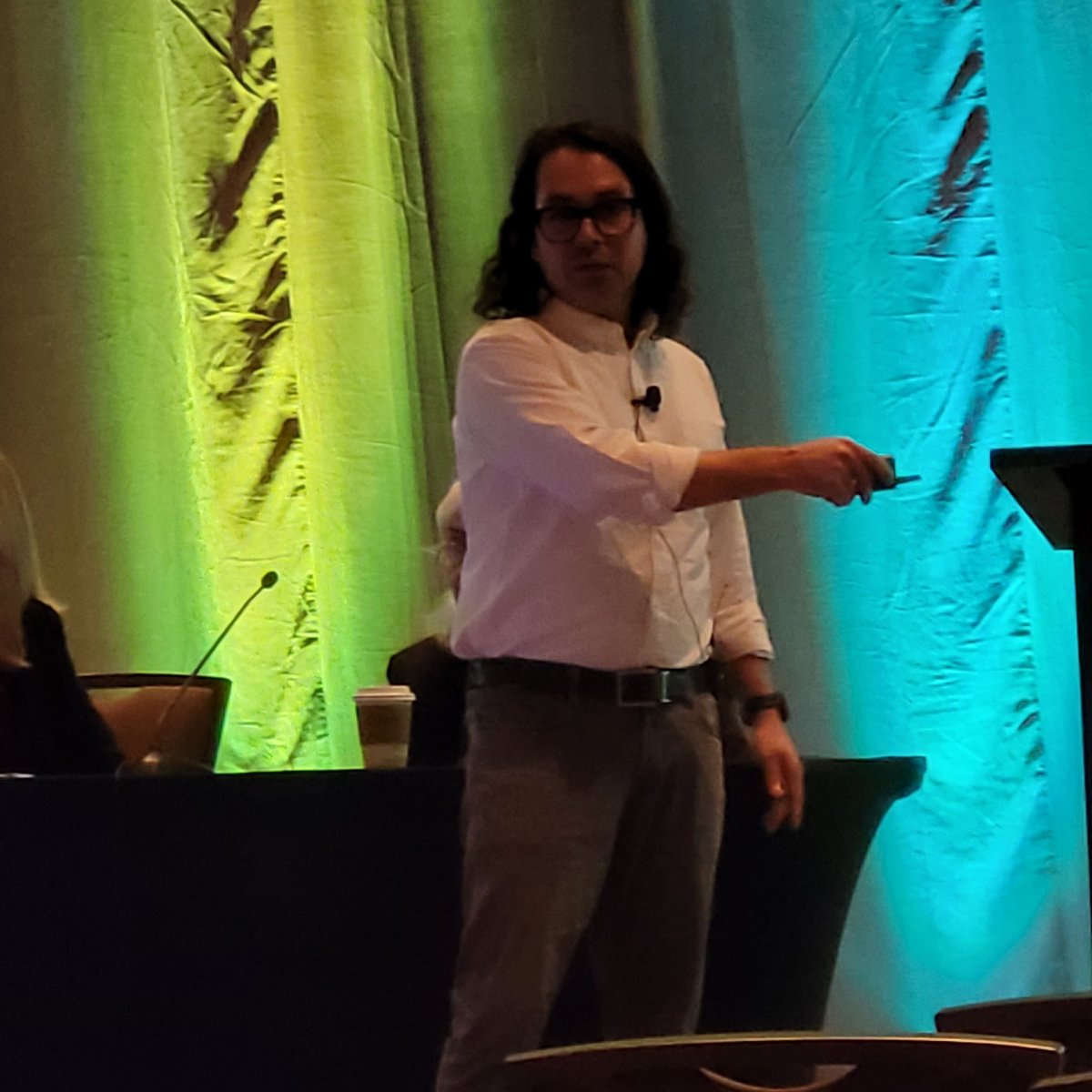 Roland Rau tweet media