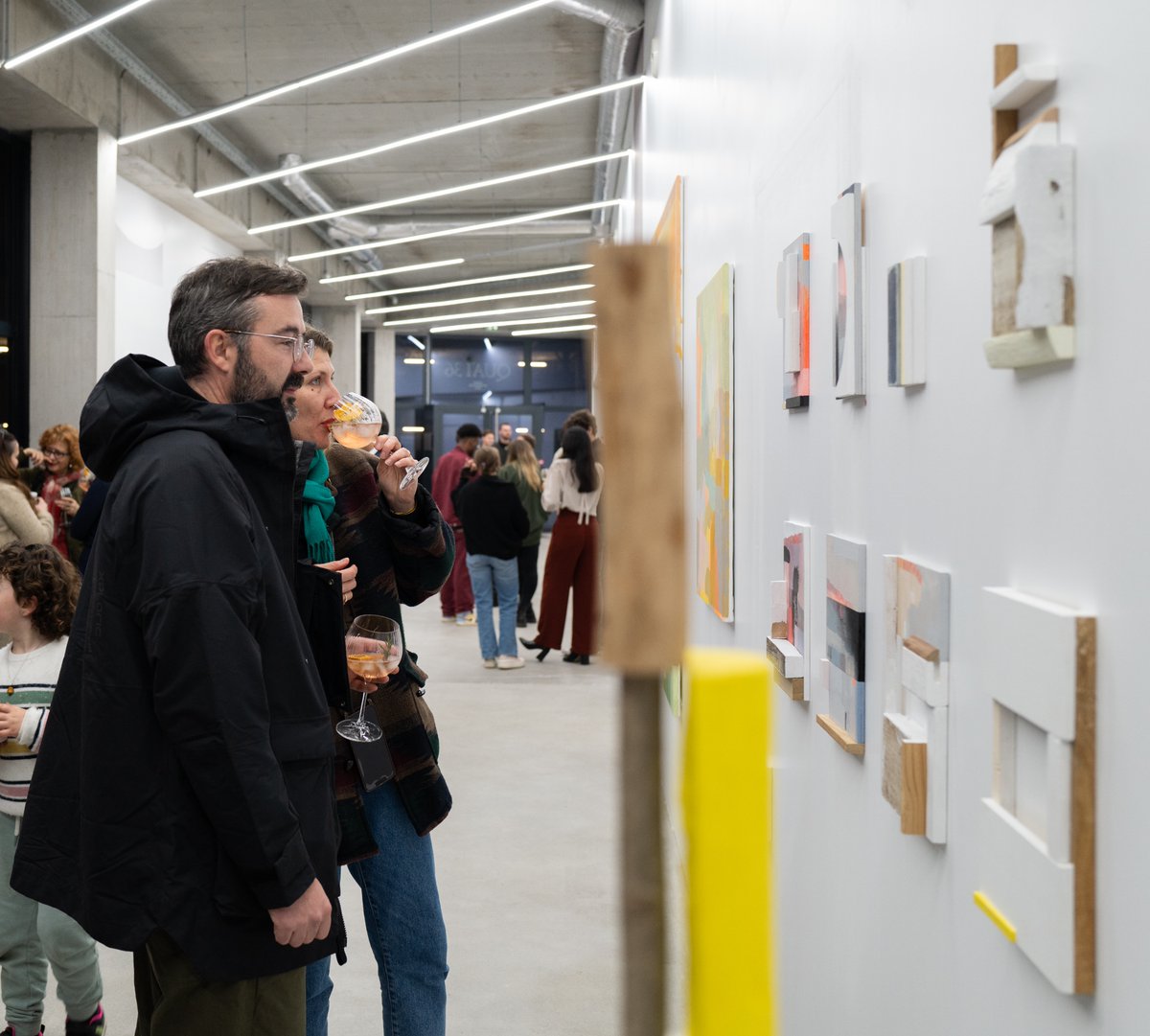 Quai_36's tweet photo. En collaboration avec Hatchikian Gallery, nous avons présenté PROJECTIONS, notre nouvelle exposition collective réunissant trois artistes internationaux : Nelio / Zabala / Chazme.
🥂@moetchandon / @LesjusPAF
📸 © @montel_julie
#quai36 #projectionshow https://t.co/ErQPpyl1XD