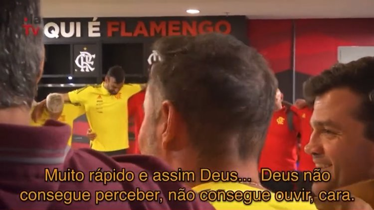 joaodoresenha's tweet image. Vitor Pereira pede ao elenco do Flamengo para rezar 'Pai Nosso' mais devagar bit.ly/3GLay0w