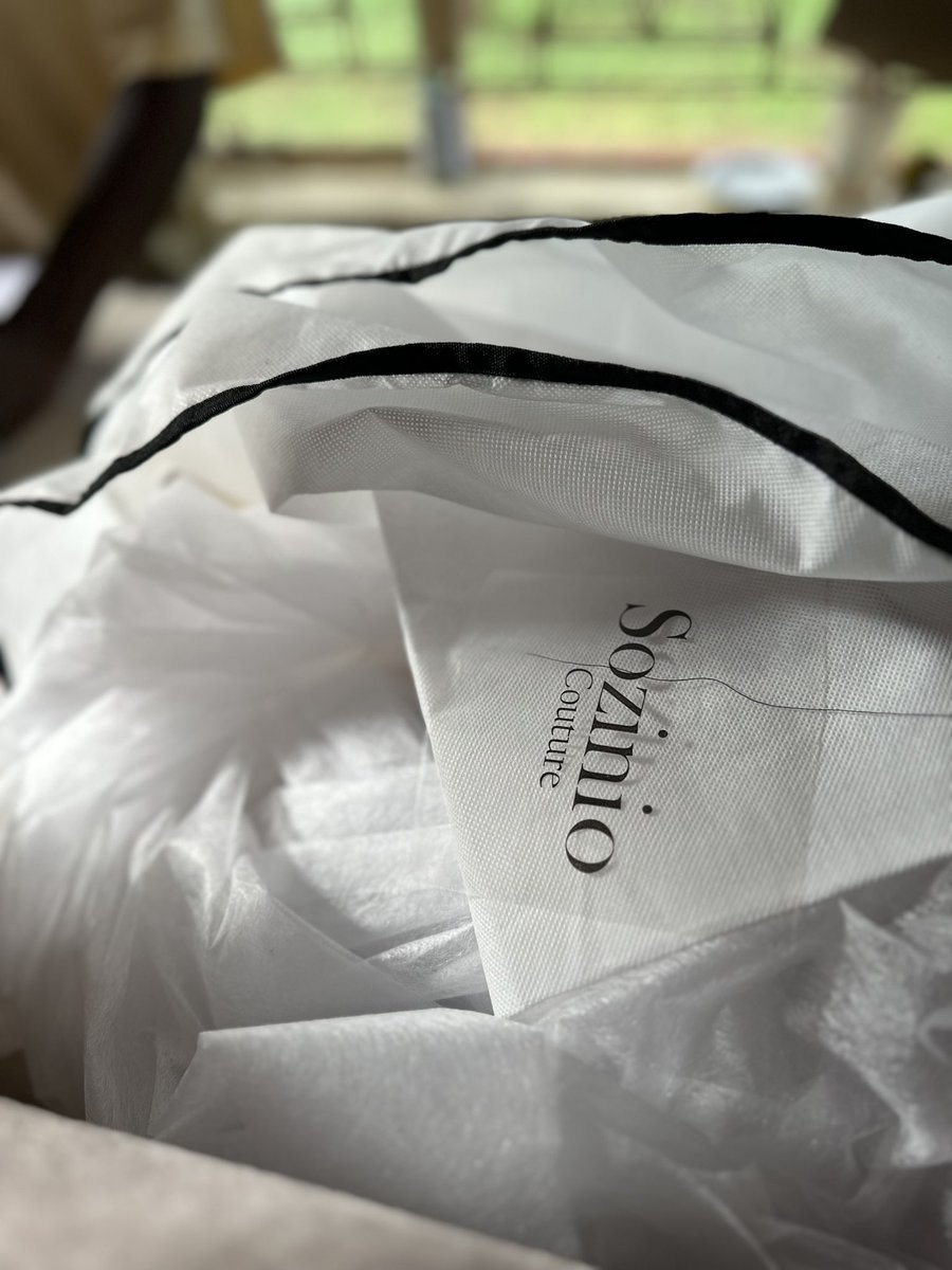 sozinio_'s tweet photo. Our black and white packaging’s just inspired the making of our new couture black and white garment #xhosdresses #sozinio https://t.co/Gxgm1PDKSc