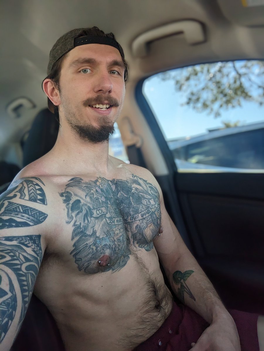 fwilde90's tweet photo. Giving Orlando a show on my drive home from the gym https://t.co/RQHR1QQL53