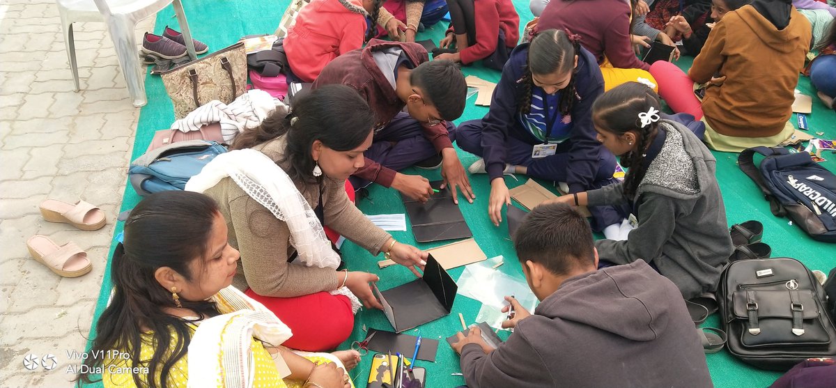 Hemantkumar1977's tweet photo. Maths Science Workshop
At Satyam B.Ed. College of Education Bharuch..
@InfoGujcost @paramcscbharuch 
@PrajapatiKesha 
@IndiaDST @insiderscience
@BhumiSh61564135
@RscPatan @narottamsahoo
@DistrictNavsari
@Punam_Bhargava @PMOIndia @NisargCSC https://t.co/k8YU64AP21