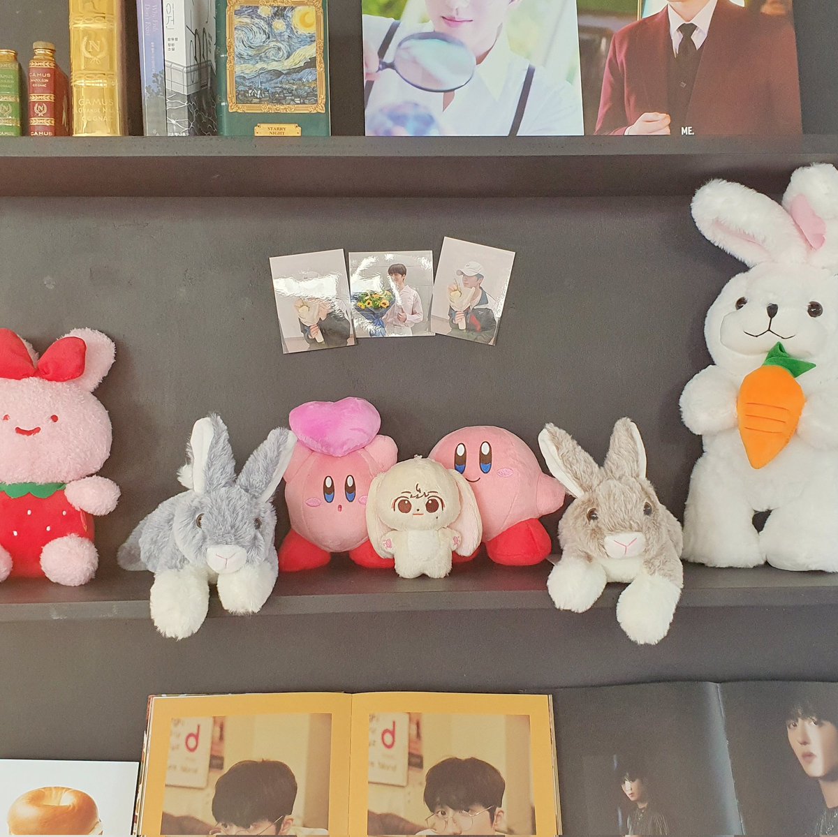 Hyuuuuuu_ji17's tweet photo. #해오름달_이레_따뜻한_겨울의_시작
#영원히_사랑할_우리의_겨울소년

가게를 채우는 차니의 많은 사진들에 너무 행복했던 생일 카페💗특히 차니쿠키가 너무 이쁜거있죠...아마 못 먹고 보물상자에 넣어둬야할것같습니다🥹사장님도 주최해주신분도 너무 친절하게 맞이해주셔서 기분도 너무 좋았어요♡ https://t.co/aqhcr7QISL