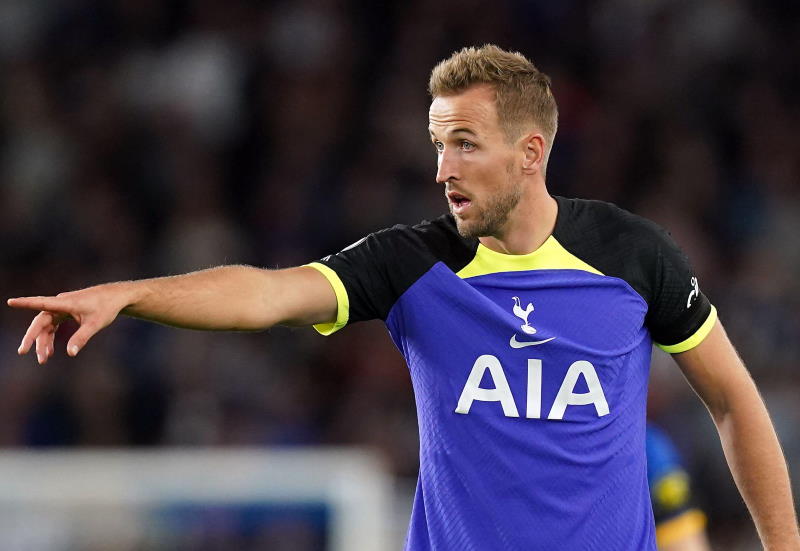 UtdPlug's tweet photo. 🚨 NEW: 

Should Kane want to remain in England, then Manchester United could be an option should they maintain their upward trajectory and qualify for the Champions League. @GraemeBailey #MUFC ✅ https://t.co/Bf8qzdiYJ8