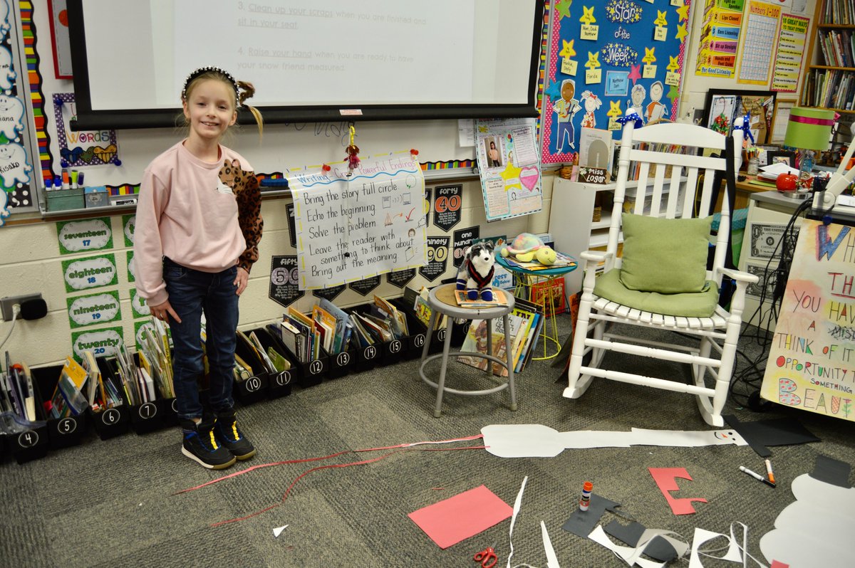 Wow! Take a look at Fairview's tallest snowmen. 2nd grade used their imagination to create their tallest snowmen using only 5 pieces of paper. Super impressive!