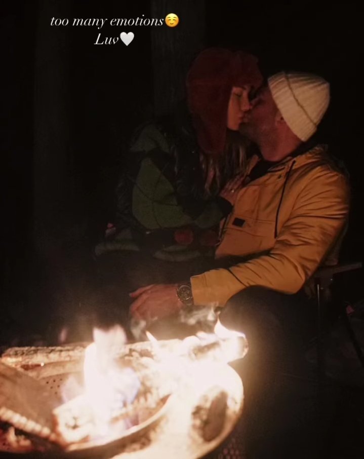 Yeah! Here are the photos I've been waiting for 🖤
#sudmer