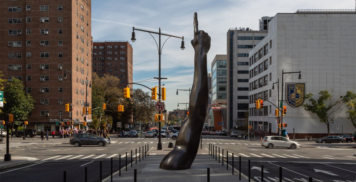plutoely's tweet photo. @kxshanell_ @BlackSheepAwake Nope it was designed by a c@@n. He made this pathetic piece in Brooklyn called “unity” 🙄meanwhile another artist designed a full statue of biggie. And he designs this. https://t.co/NRDWOg8I2y