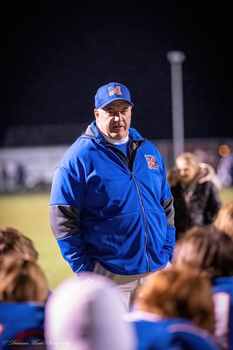 MPSBulldogs's tweet photo. Congratulations to Coach Kirk Showers! He received the Michigan High School Football Coaches Association’s, 2022 High School Assistant Coach of the Year Award. Thanks for all you do for our athletes! #masonbulldogsstrong https://t.co/gCY20VZc70