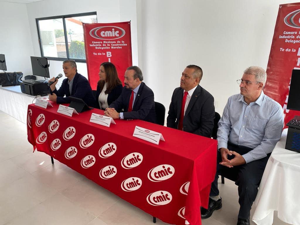 SDEyT_Morelos's tweet photo. 📄#Boletín | Incrementa Morelos oferta educativa en construcción con la inauguración del @CMICMORELOS  🔧👷🏻

✅ A través del @FIDECOMP se realizó la rehabilitación y equipamiento de espacios físicos y digitales para la institución

Más detalles 👉🏻 https://t.co/bLKsrDU1ge https://t.co/m8z6qErZnP