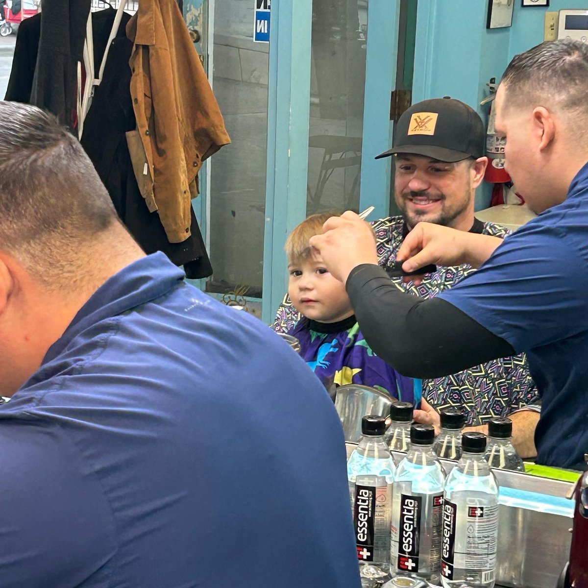 “All the young dudes. Carry the news.”
Puro Handsome Dot Com