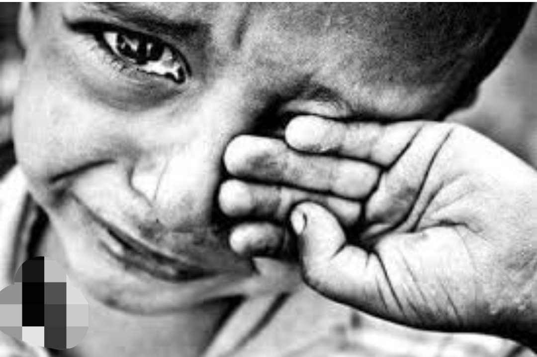 ~Assalamualaikum~

आजकल किसी के पास किसी के आंख में आंसू, दर्द, मजबूरी और दुख देखने का वक़्त नहीं है, लेकिन लोगों के ऐब और ग़लतियों को देखने के लिए सभी को बहुत वक़्त मिल जाता है.!