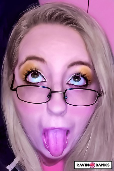 I went full blonde for the first time ever!!! It cost a LOT, so tips and gifts welcome LOL! Let me know<a href="/tag/selfie"class="tags"><span>#selfie</span></a><a href="/tag/glasses"class="tags"><span>#glasses</span></a><a href="/tag/girlnextdoor"class="tags"><span>#girlnextdoor</span></a><a href="/tag/prettyeyes"class="tags"><span>#prettyeyes</span></a><a href="/tag/milf"class="tags"><span>#milf</span></a>