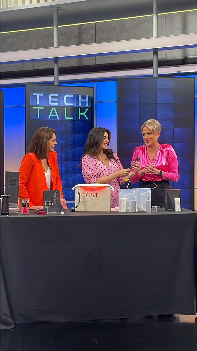 Jessica Naziri | Tech Content Creator + Host tweet media