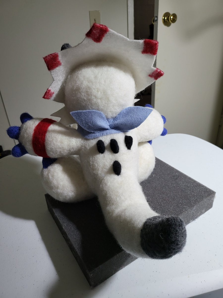 Gammamon! 
Why are there no plushies of you? Well I made one~
This plush is needlefelted but he's not stiff or sculpture-like, he's all *squish*, hence my name. And yes, he's for sale, check the link below or in my bio.
#digimon #DigimonGhostGame