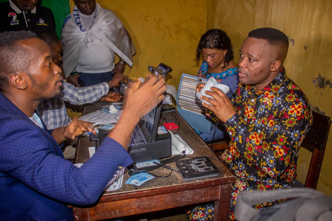 TNgiala's tweet photo. Je remercie le Grand Dieu parce-que l'enrôlement de l'honorable Nsingi Pululu s'est passé dans la Paix. https://t.co/MbhKcTWbMm