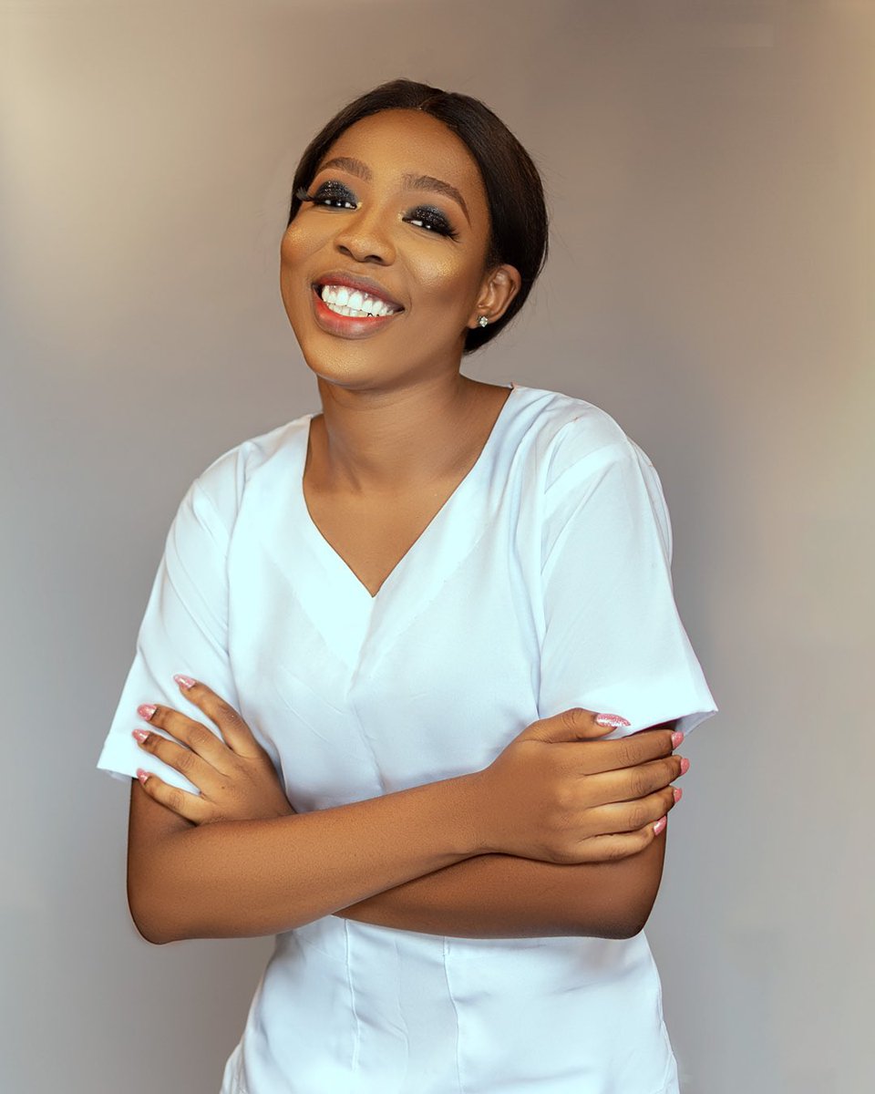 Segzy201566's tweet photo. Meet my Beautiful Sister Nurse @thejaypee_ She's Professional Nurse... She is in the @BBTitansTV Pls Support her🙏 God Bless you as you do that... We Love you 💕💕💕

#JaypeeTheNurse
#Jayhive
#BBTitans https://t.co/I3uMrSZ4Bz