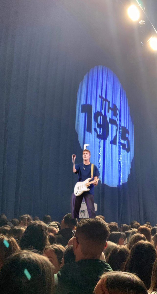 kylewesley_'s tweet photo. sam fender at the 1975 in cardiff! #the1975 https://t.co/el1trcbdt3