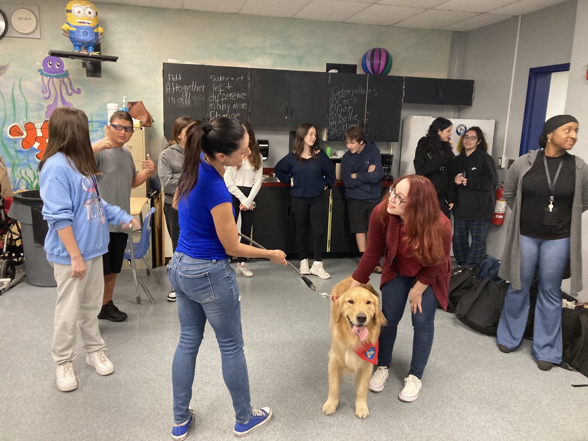 Our River Buddies 💙’s Negan, a certified Therapy Dog🐾🦈💙Thank you for spending time with us! @The_Galleon @SharksSrhs @RiverPTSA @RiverGuidance @Charlene5075