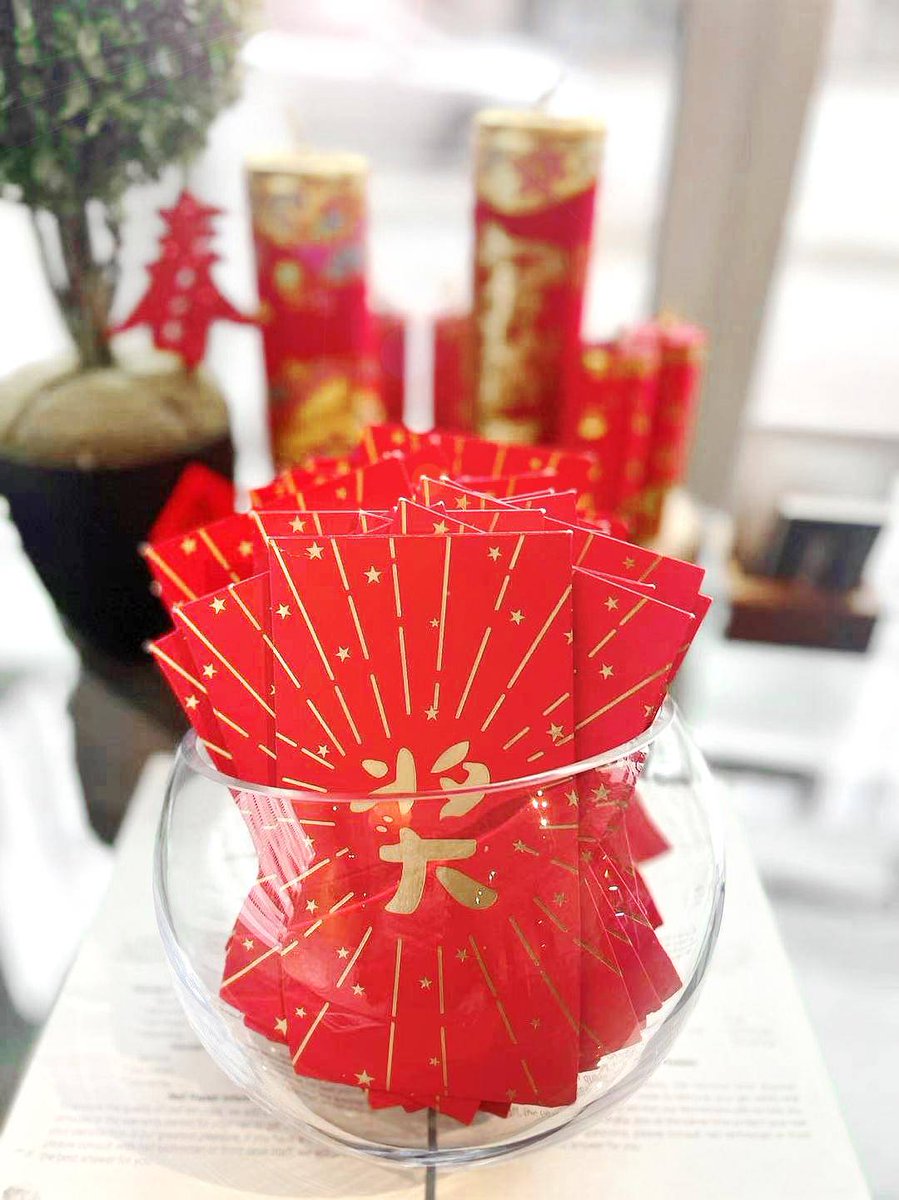Shi_Nail's tweet photo. To celebrate Lunar New Year, ShiNail Group is giving away red packets🧧 with any service purchases at all 3 locations from now till Jan 31st. Prizes include FREE services. Come try your luck!🧨
 #lunarnewyear 
#yearoftherabbit https://t.co/rla9HrRBEG