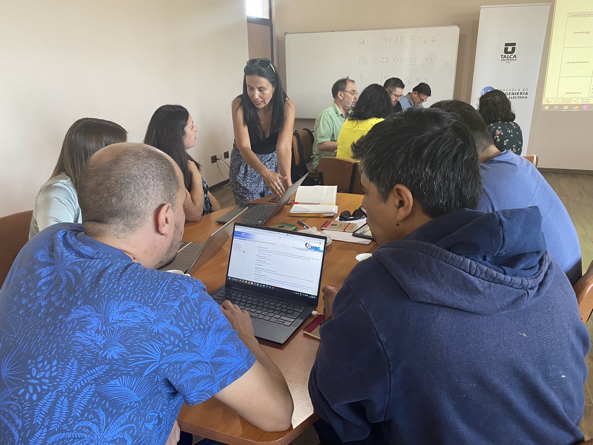 electricautalca's tweet photo. #EnEsteMomento 👇

@electricautalca ⚡️ realiza la 1era Jornada de Docencia, donde participan académic@s del área de Ciencias Básicas, de Formación Fundamental y de áreas disciplinares de la carrera. 

◼️ Esta actividad es apoyada por el Consorcio @MacroFacultad en UTalca 🤝 https://t.co/u03e491iYV