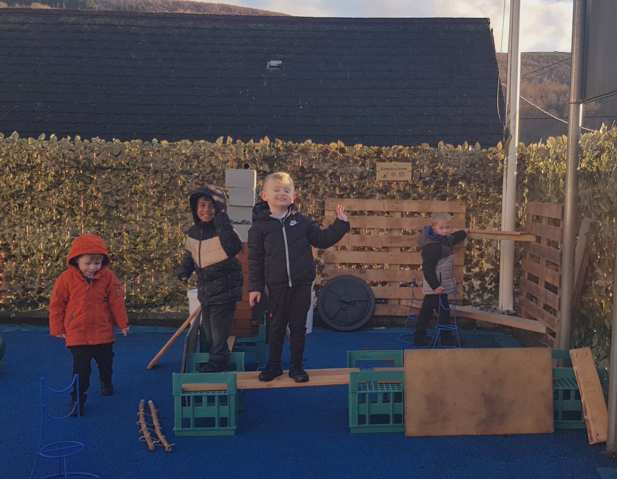 penrhiwceibr's tweet image. Our topic for this term is called ‘Magical Journey’. The children have come up with lots of wonderful ideas! We can’t wait to see where our learning takes us! 💫 📚 #dosbarthacorn #pupilvoice #childcenteredlearning #ambitious #capable #learners