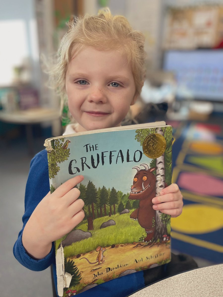 penrhiwceibr's tweet image. Our topic for this term is called ‘Magical Journey’. The children have come up with lots of wonderful ideas! We can’t wait to see where our learning takes us! 💫 📚 #dosbarthacorn #pupilvoice #childcenteredlearning #ambitious #capable #learners