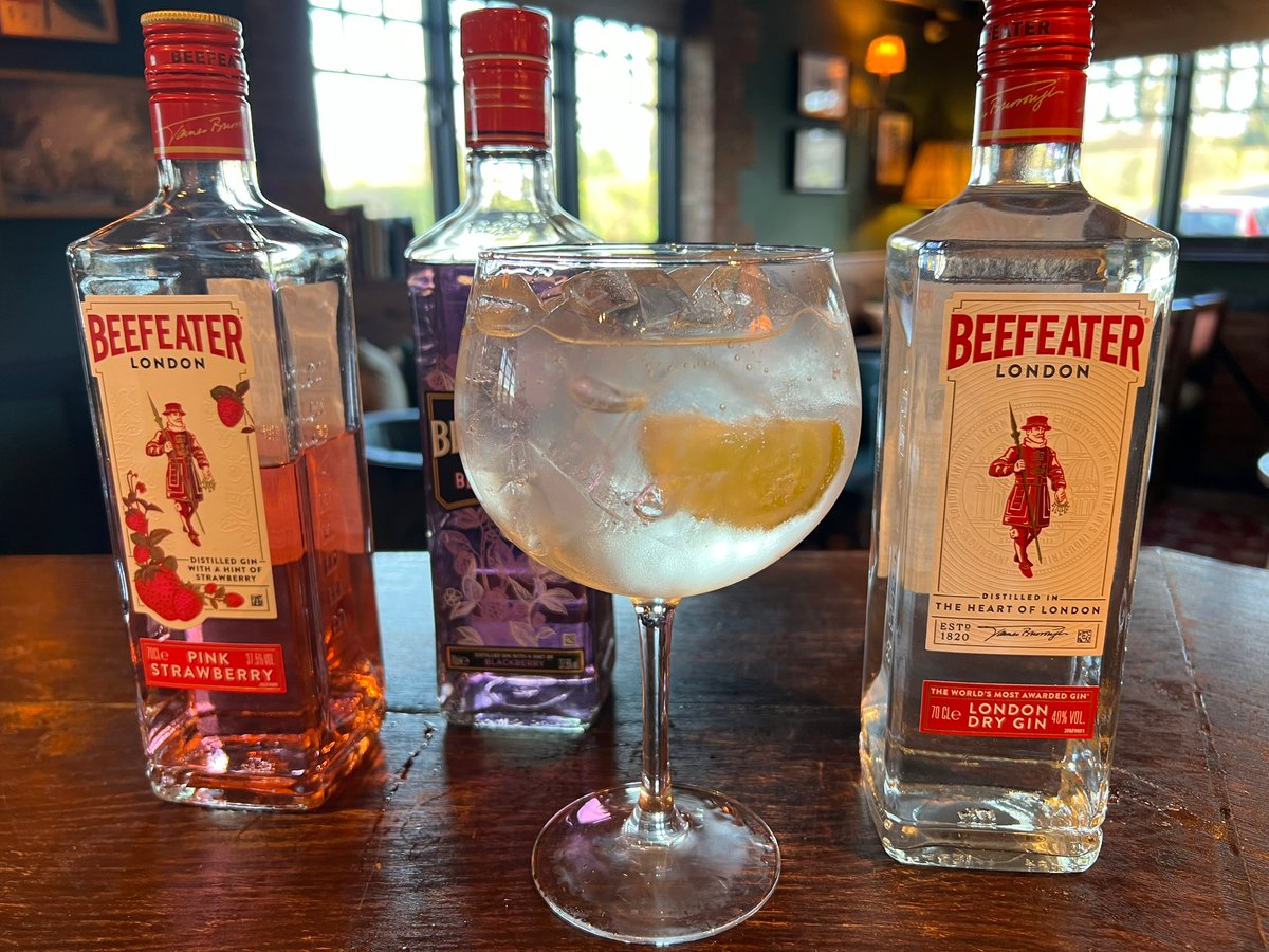 Try something new this Ginuary. We have a huge range of gins for you to choose from.

From British London Drys, to Japanese Roku Gin, to American Brooklyn Gin. So many flavours.

Why not book a table to eat after: bit.ly/3EjVhna

#ginuary #gintonic #ginlovers #surreypubs