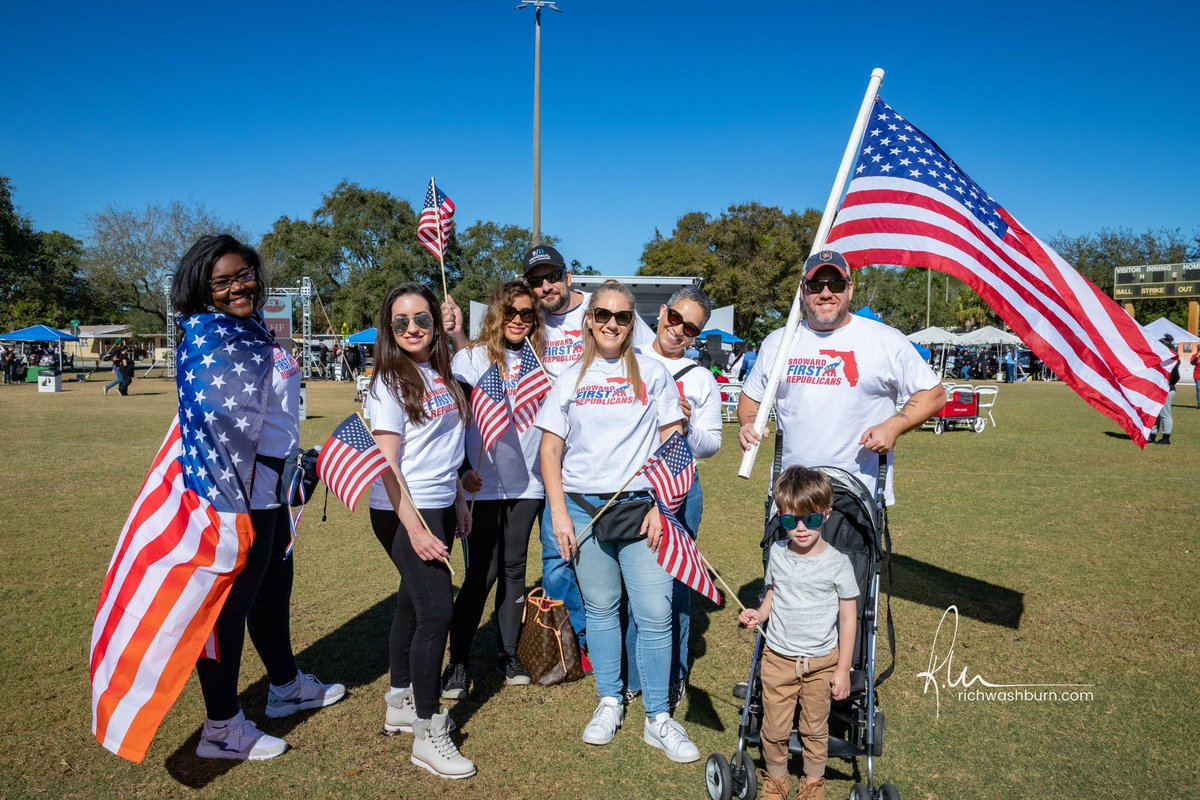 BrowardFirstGOP's tweet photo. We had a great time yesterday celebrating the life and legacy of Dr. Martin Luther King, Jr ar the King Holiday Celebration at Carter Park! #MLKDay2023 #BrowardFirstGOP #BrowardCountyFL https://t.co/hMENELN9zQ