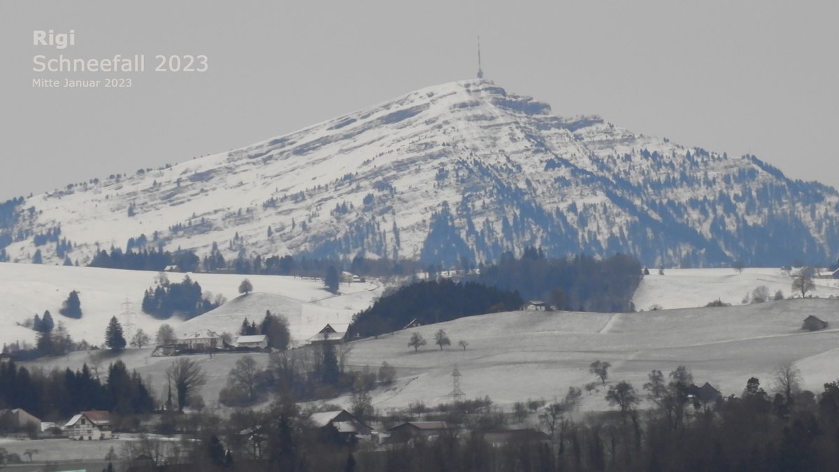 .#Moments2023

die #Rigi im #Winterkleid
der erste ❄️ #Schnee2023

#Rigiblick 🍀 #Fernsicht #JanuarWinter #Sturmtief #WirLiebenWinter #ILikeSnow #Wintervibes #Snowfall #Winterwonderland #CoolDown #GetOutside #CaptureYourIconicMoments #GGMlive #GGMSnow #ThePhotoHour #NatureBeauty