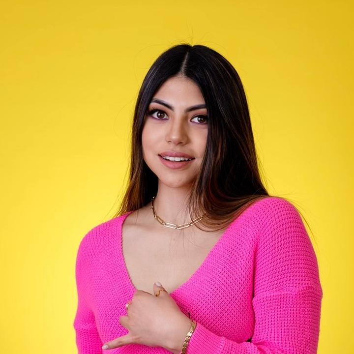 Quizá no lo sabían pero tenemos a 5 peruanos nominados en los TIKTOK AWARDS 2023. Los elegidos son Osito Lima, Diego VelezMoro (Lives de ASMR), Toniogeek (series y noticias), Paola Gallegos (caligrafía) y el Profe Fidelito (matemáticas). La premiación es a fin de mes en México.