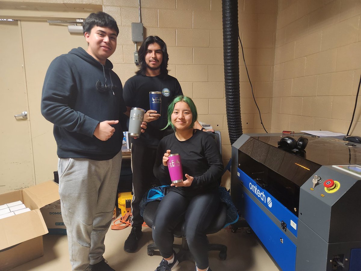 BasarabaCTE's tweet photo. Having a CTE program that can provide for itself while covering all the aspects of our course is very rewarding! Design, manufacture, quality control and delivery, they do it all! #cte #albertvilleCTE https://t.co/By8IA8Cs5P