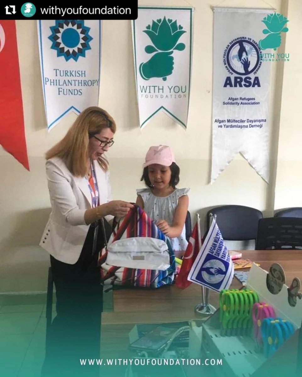 tphilanthropy's tweet photo. TPF partnered up with @withyoufoundation to support @arsa_org project providing much needed school materials for 500 Farsi speaking refugee boys and girls.
#withyoufoundation #ebi #charity #tpf #refugees #refugeesupport #arsa #refugeechildren #community #school #education https://t.co/UGljenZlci