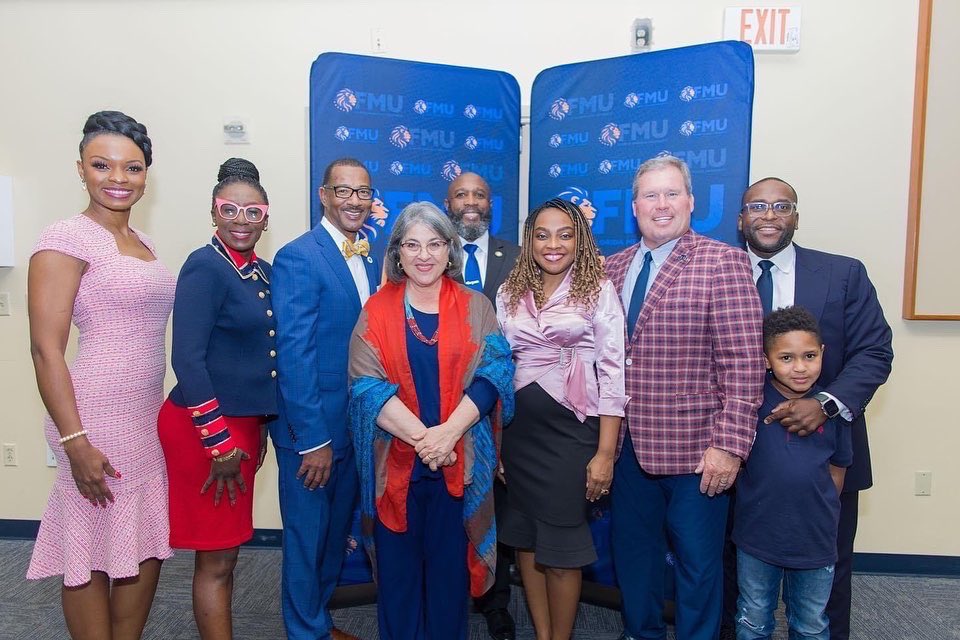 DadeDelegation's tweet image. Swearing in Ceremony of Representative Christopher Benjamin, Representative Dotie Joseph, Senator Shevrin Jones , Representative Felicia Robinson and Representative Ashley Gantt at FMU. #dadedelegation #RepChristopherBenjamin #RepDotieJoseph #SenatorShevJones #RepAshleygantt #FMU