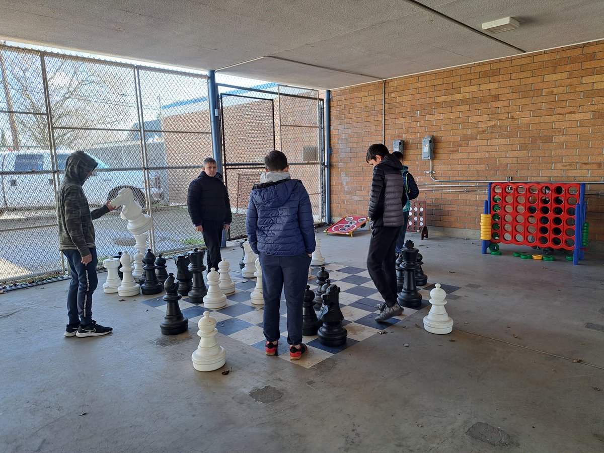COA_middle's tweet photo. As nice sunny weather returns to Sacramento, COA Middle Huskies can enjoy our outdoors entertainment center during their lunch break.
#coa_middle #coa_school #gcc_charters #sacramentoschools #charterschool https://t.co/iCNohK1yVf