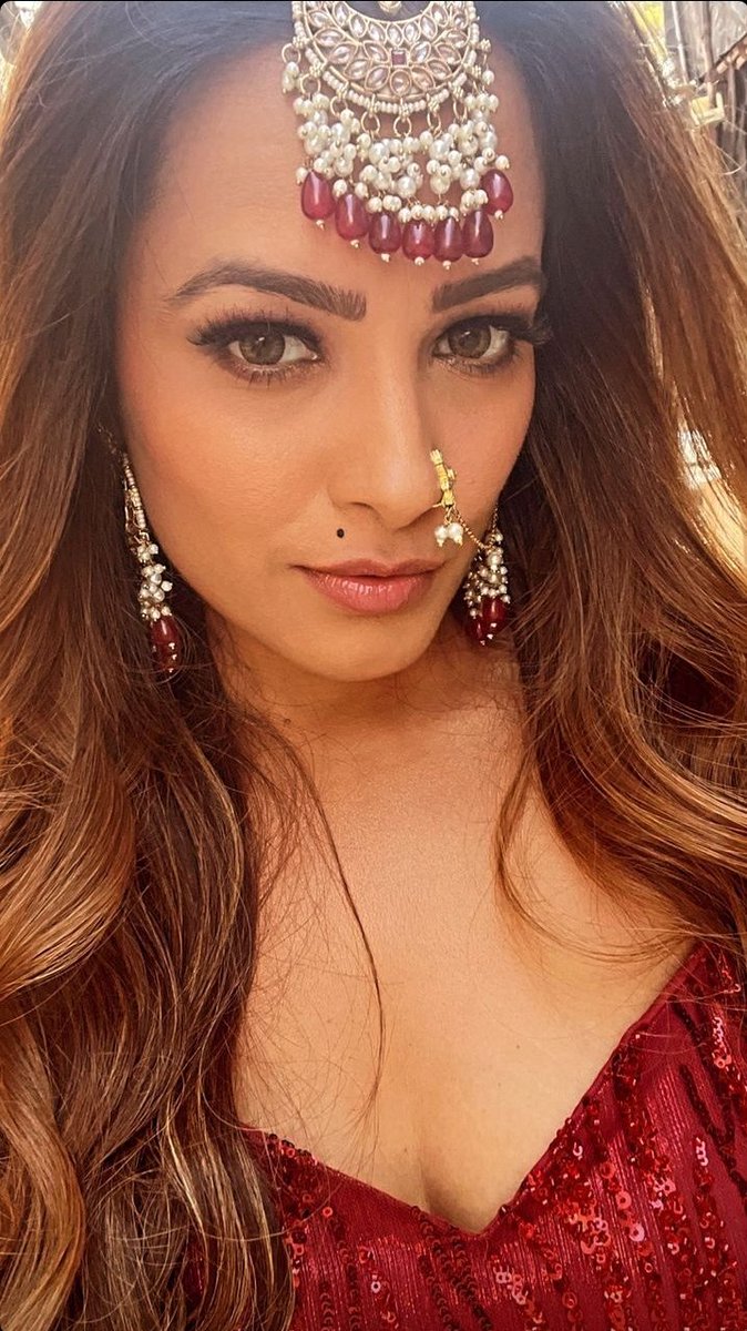 NaaginFanBoy_'s tweet photo. 🔥Swagat Hai Tumhare #Vishaka 

#Naagin6 sets welcome #AnitaHassanandani to perform #Vish Role in the negative light  

#Naagin is close to its GRAND FINALE (Feb. End) &amp; to beat #Naagin3 by completing over 104 eps.

#Naagin6WithTejasswiPrakash #AdaaKhan #TejasswiPrakash 🐍 https://t.co/HMiLdRkcMq