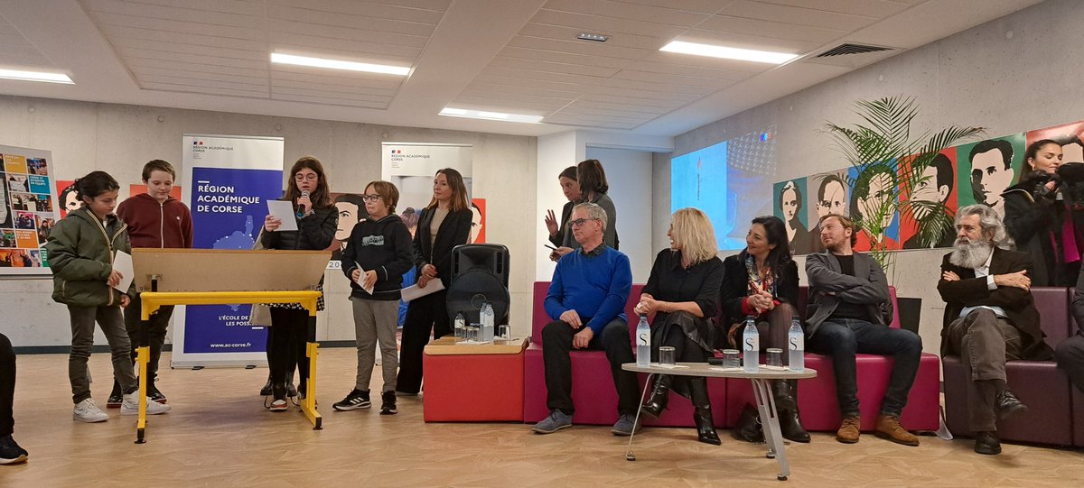 accorse's tweet photo. Des projets associatifs à dimension sociale et solidaire (#ESS) et l'entreprenariat étaient au cœur de la rencontre organisée avec @MarleneSchiappa, Secrétaire d'État et les élèves de CM2 de l'école Salines 6, de 4è du collège du Stilettu et de Terminale #STMG du lycée Fesch. https://t.co/LJVg756qOc