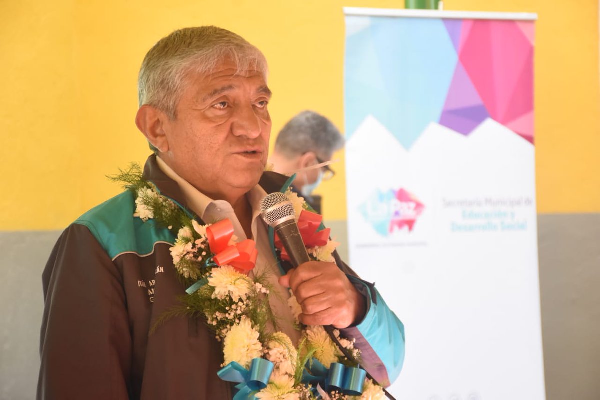 LaPazAlcaldia's tweet photo. #Ahora I En el marco del programa #EscuelasConAmor,  la #Alcaldía de #LaPaz realizó el mejoramiento integral de la Unidad Educativa Santa Rosa Grande del macrodistrito #Periférica pensando en un retorno a clases escolares de calidad. 
#LaPazEnPaz
#PorElBienComún https://t.co/hHjvwl3VDH