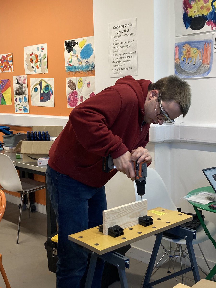 PIPLDN's tweet photo. Projects is a new session that has recently started at PIP! We are currently making welcome signs 👷🏼#LifeAtPIP #learningdisability #fragilex #autism #community #downsyndrome https://t.co/ydte4UbAgZ