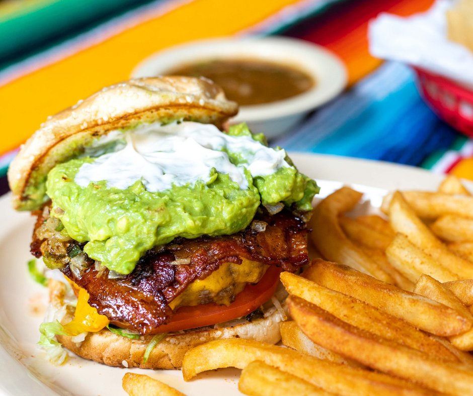 Get your daily serving of greens here at Tepeyac with our Guaca-Bacon Cheeseburger! 

#Tepeyac #CityOfIndustry #CityOfIndustryRestaurants #CaliforniaEats #CaliforniaDining