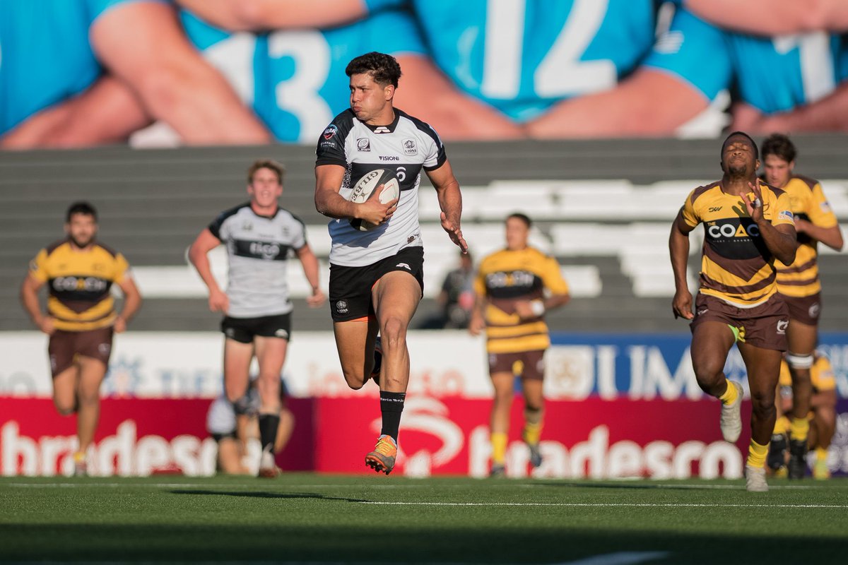 SuperRugbyAM's tweet photo. Cómo empezó / Cómo va 😎

La carrera profesional del Bicho Bogado, con previo paso en Club Centro de Cazadores, @jccrugby, despegó en SLAR y por lo visto va muy bien allá por Oceanía 🔥

📸 @Highlanders  (2) https://t.co/8NBUSKC2W4