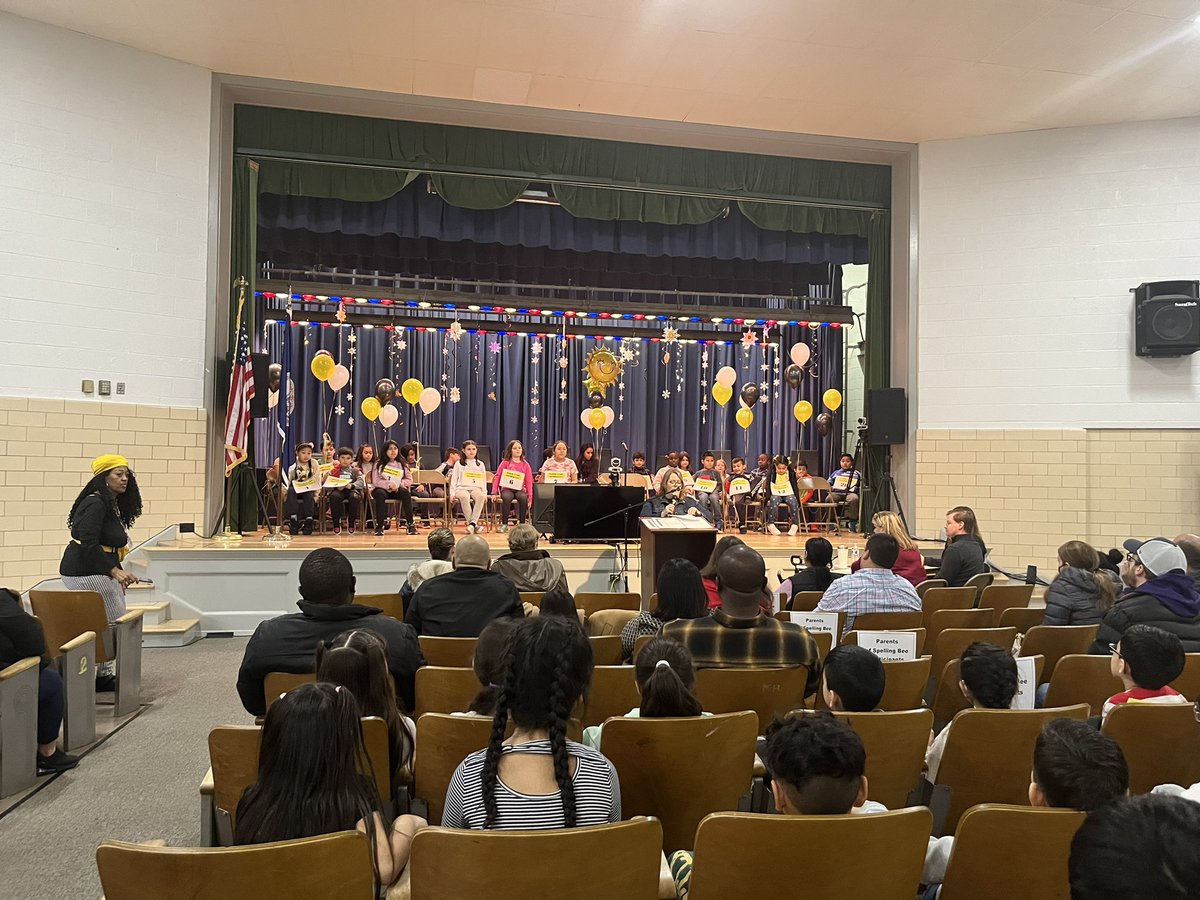 JDES_MCPS's tweet photo. Good luck to all of our FINtastic spellers!

#DeanDreamTeam #SpellingBee2023 https://t.co/kNFZ3Elcdt