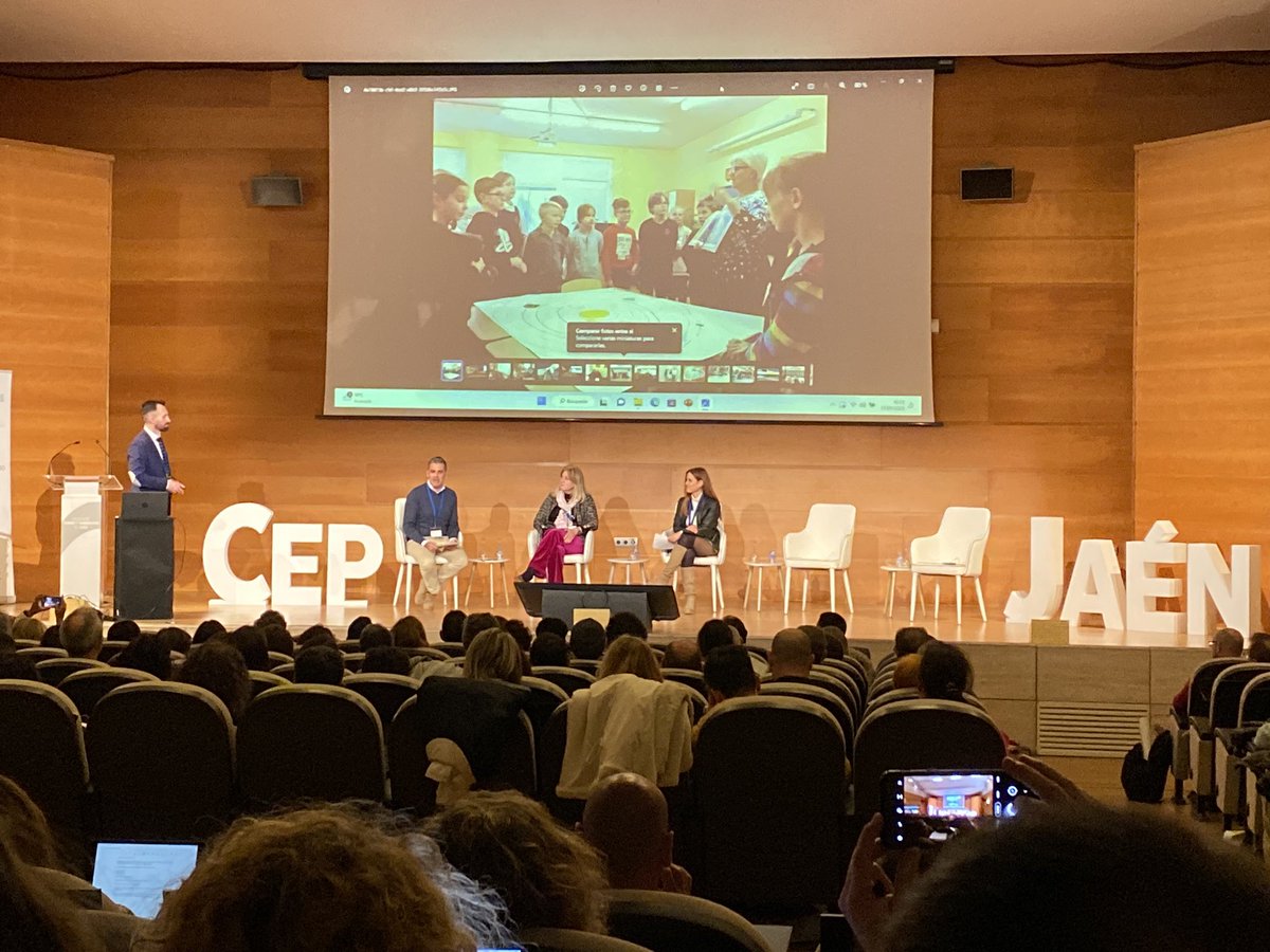 mgmmaths's tweet photo. Seguimos aprendiendo y avanzando en @IesTrassierra en la internacionalización de nuestro centro en las I jornadas de difusión #ErasmusPlus en @FERIASJAEN @CEPJAEN1 #ErasmusAnd @sepiegob. Interesantes ponencias, instrucciones y mesas redondas. Enhorabuena!! https://t.co/KIPgNTwz9W
