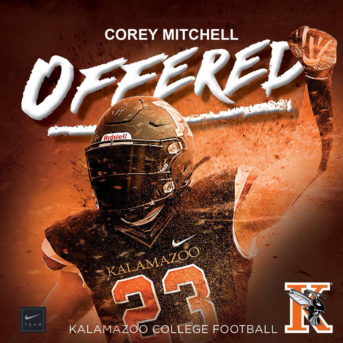 CoreyMitchellEK's tweet photo. After a great visit at @KzooFootball, I’m blessed to receive an offer
 thank you @CoachZorboKZOO for the opportunity!! #SwarmTheDay https://t.co/qQEkoiRgpG